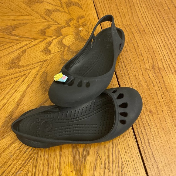 Crocs Black Sz W4 pre owned - Picture 5 of 5